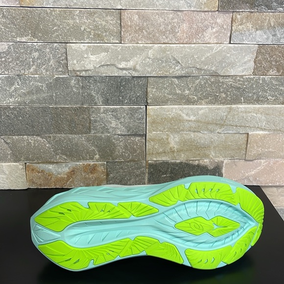 ASICS Women's NOVABLAST 4 TR Running Shoes - Picture 5 of 6